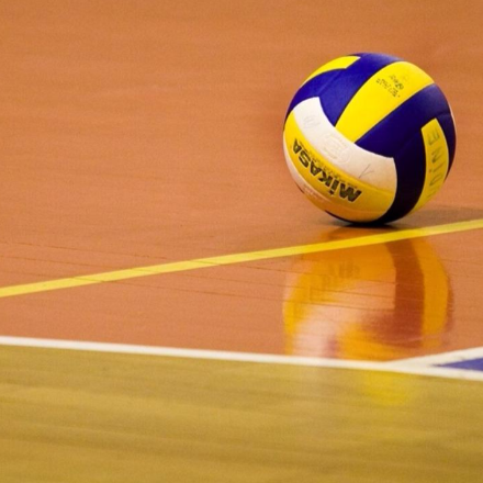 Tíz ország csapata a debreceni röplabda Eötvös Kupán