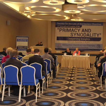 Megkezdődött a világkongresszus Debrecenben