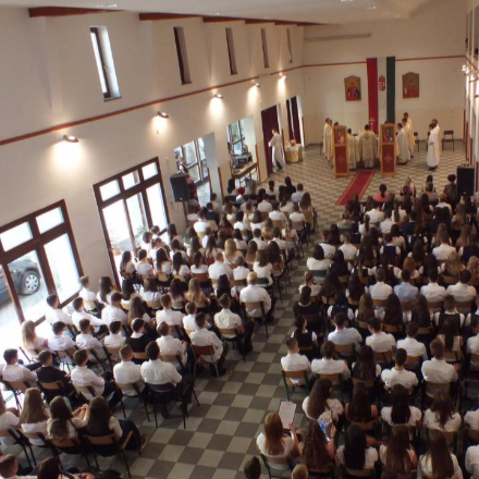 Tanévnyitó a Szent Bazil középiskolában