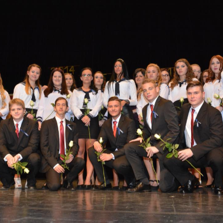 Szalagavató a Leöveyben