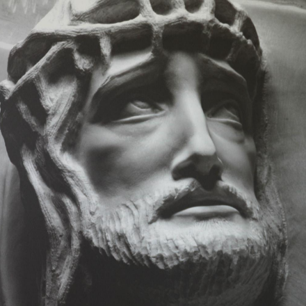 Budapestre érkezik a Jézus kínszenvedésétől a feltámadásig című tárlat  