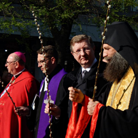 Egy hitébresztő esemény-újra közös virágvasárnap  