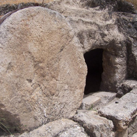 Dsida Jenő:  Húsvéti ének az üres sziklasír mellett