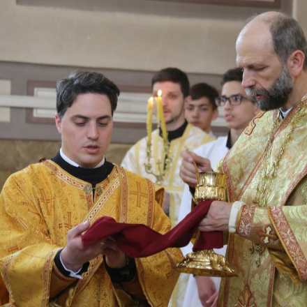 Diakónussá szentelték Szirmai Mátét