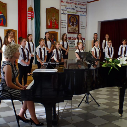 Kis éji zene a nemzeti összetartás jegyében