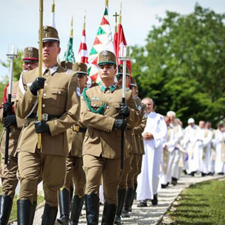 Katonai zarándoklat Máriapócson