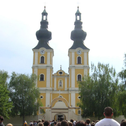 1715. augusztus 1-jén Kegyhely született