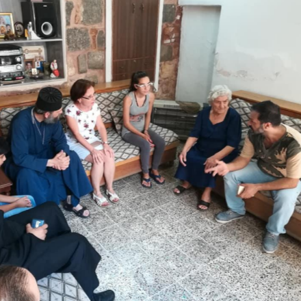 Menekült keresztényeknél és lerombolt iskolában járt Fülöp atya