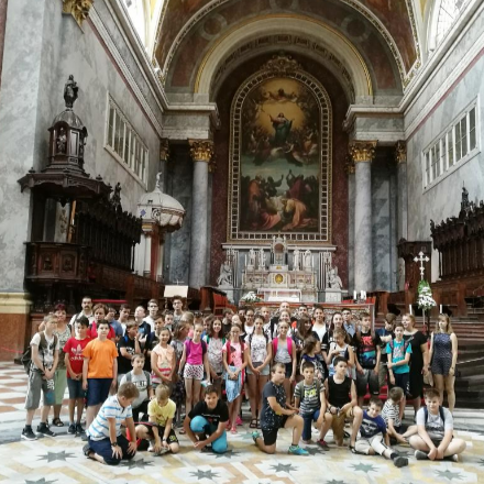 A te Oltalmad alatt- egy felejthetetlen hét Esztergomban 