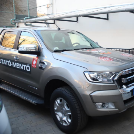 Új terepjáró segíti a LEGOTT Mentőcsoport munkáját