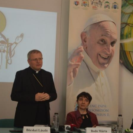 Regisztrálni kell a csíksomlyói pápalátogatásra