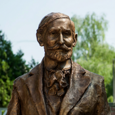 Szoboravatás Hajdúböszörményben