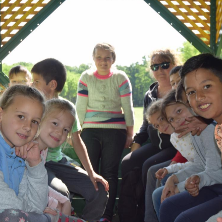 Egy nemzethez tartozunk, mégis három országban élünk