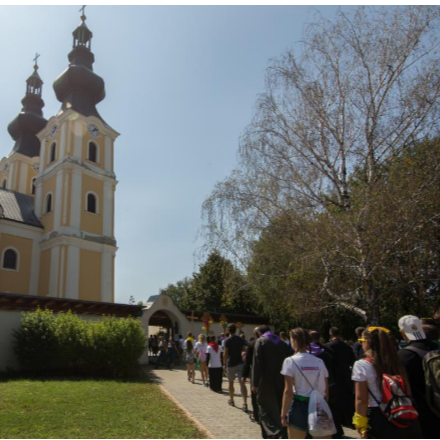 A kenyértörésben továbbra is velünk marad - célba értek az ifjúsági zarándoklat fiataljai