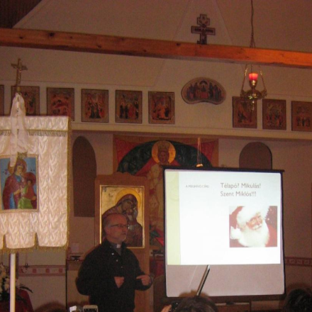 Télapó? - Mikulás! - Szent Miklós!!! - Előadás Rókahegyen