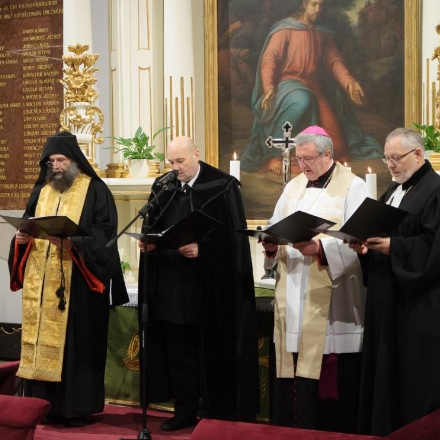 Jézus velünk van a hajóban - Győrben hirdetett igét az ökumenikus imahéten Fülöp metropolita  