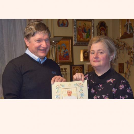 Pápai áldás kísérte a nyíracsádi hívő emlékzarándok útját 