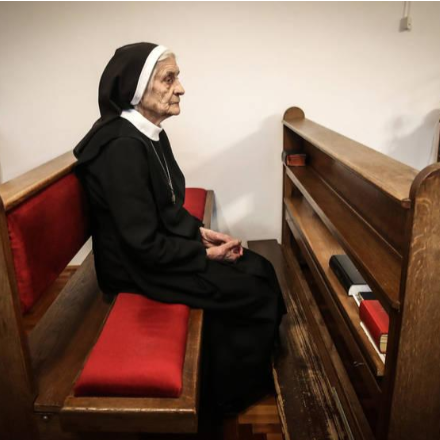 Imre Margit Ágota görögkatolikus szerzetesnő kapja idén a Hit pajzsa díjat