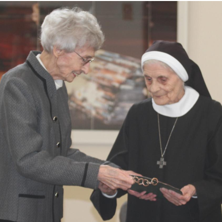 A hitem segített a zaklatások és a magányos évek megpróbáltatásai ellen - átadták a Hit pajzsa díjat