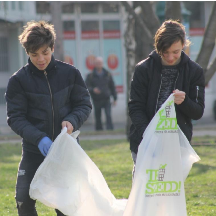 A Szent Efrém-iskola is csatlakozott a TeSzedd! akcióhoz