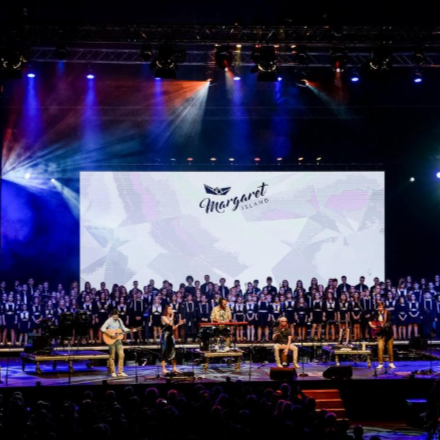 Közös dallal rukkolt elő a Margaret Island és a Lautitia Kóruscsalád 