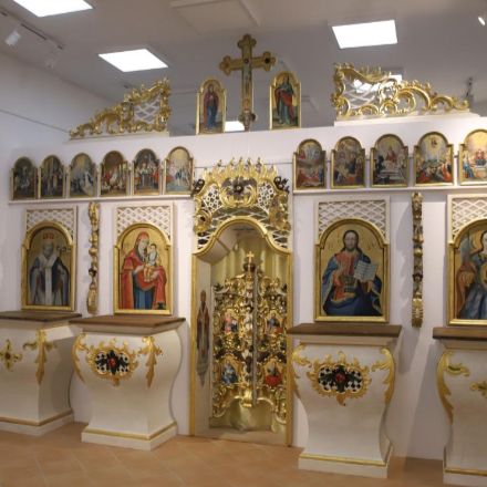 A hit megmaradt élő tanúi - egyedülálló műkincsekből nyílt kiállítás a Metropóliai Hivatalban 