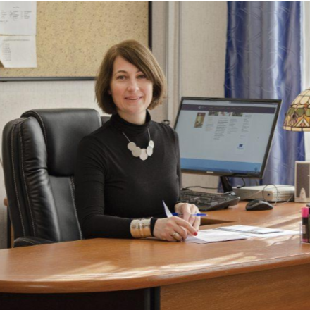 Vénusz Edina útja Peruból a Csereháton át az első budapesti görögkatolikus gimnázium igazgatói székébe