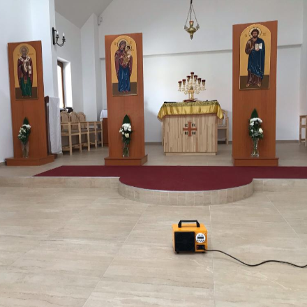 A segítségnyújtás minket, az ózongenerátor a környezetünket tisztítja meg