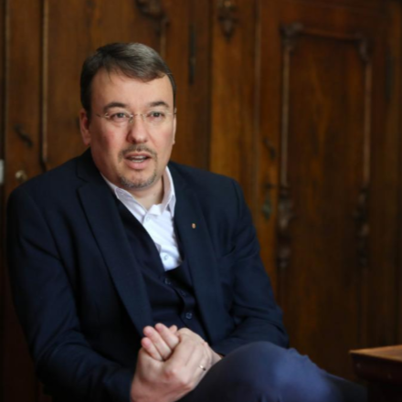 Egy papnak feladata, hogy atya legyen - Beszélgetés Makláry Ákos görögkatolikus pappal