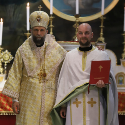 Emberhalásszá lett - papszentelés Debrecenben