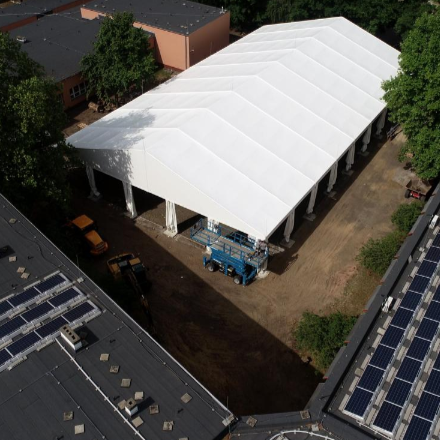 Augusztus végére lesz kész a Szent László Gimnázium új, multifunkcionális pályája