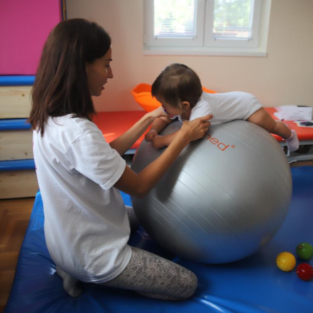 Gyógypedagógus jelentkezését várja a Gárdonyi Géza Görögkatolikus Általános Iskola