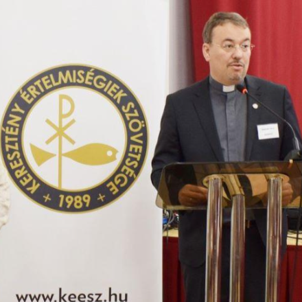 Makláry Ákos atyát újra a KÉSZ elnökének választották 