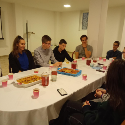 Bemutatkoznak a Hajdúdorogi Főegyházmegye fiatal csoportjai - a Dunakeszi Hittanos Csoport