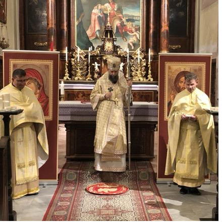 Első alkalommal végzett Szent Liturgiát Fülöp metropolita a tatai szervezőlelkészségben