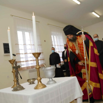 Váljon a szeretet lakóhelyévé ez a ház - közösségi teret szenteltek Pocsajon