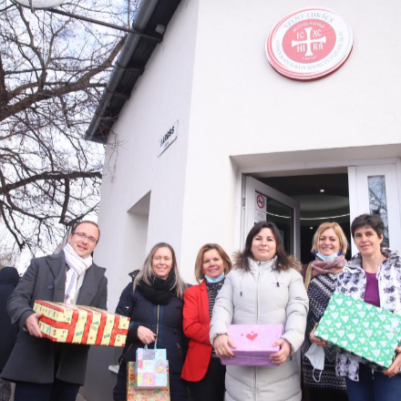 Rászoruló gyermekeket ajándékozott meg a Szent Efrém Óvoda Pillangó csoportja