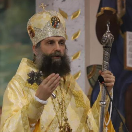 Találjuk meg a mindenütt jelenlévő Istent! - Fülöp metropolita beszéde az éjféli Szent Liturgián