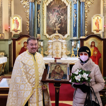 Karácsonyi ajándék a Fő utcában