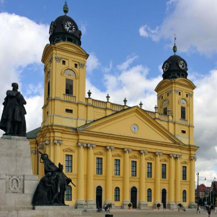 A háborús menekültek megsegítéséért tartanak hangversenyt a debreceni Nagytemplomban