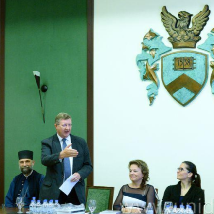 Tanulmányok Karácsony Sándorról