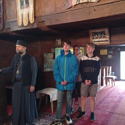 Fülöp atyával kirándultak a gimnazisták hittanversenyének győztesei