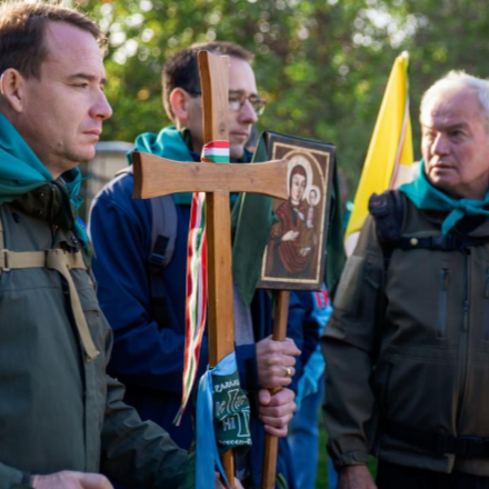 Nemcsak a létszám, hanem a lelkesedés is évről-évre nő - elindultak az édesapák Debrecenből az Istenszülőhöz 