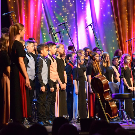 Százhetven ajakról zengett a hálaének Debrecenben - fotókkal