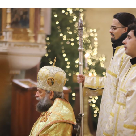 Karácsony üzenete az, hogy föl kell fognunk, milyen hatalmas az Istentől kapott szeretet - éjféli Szent Liturgia a Főszékesegyházban