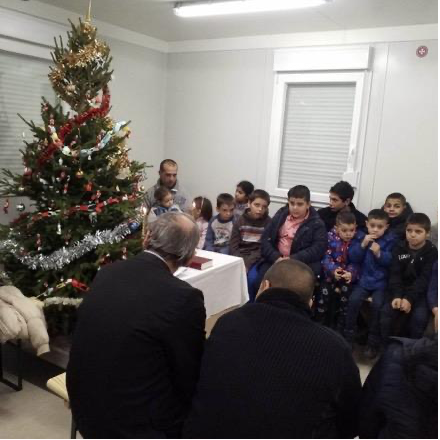 Karácsony Hajdúdorogon, a Balogh Sándor úti roma telepen