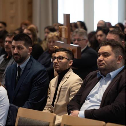 Láthatóvá kell tenni a fiatal roma értelmiség teljesítményét és kompetenciáját!