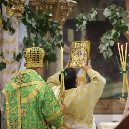 Fülöp metropolita: az a hívő ember, aki szomjazik, a szomjúságot pedig a Szentlélek oltja