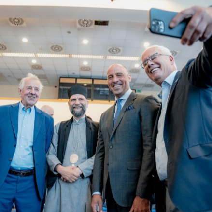 Fülöp metropolita is köszöntötte a Speciális Olimpia Nyári Világjátékokról hazatért magyar küldöttséget