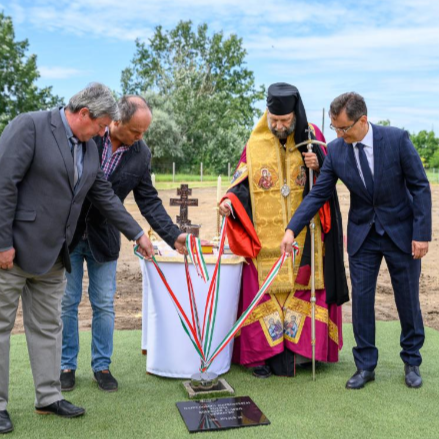 A családi szeretetet tesszük ennek a bölcsődének az alapkövévé